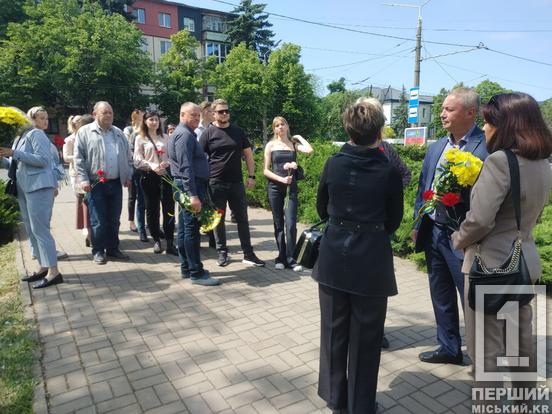 «Щоб це ніколи не повторилося»: криворіжці вшанували пам’ять жертв політичних репресій1