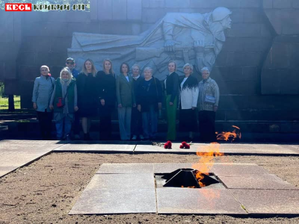 Пам'ятник 118 працівникам РУ ім. Кірова, полеглих на війні, в Кривому Розі