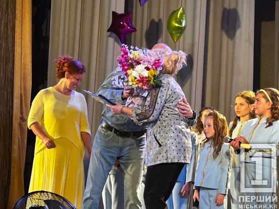 25 років співучої історії: криворізька зразково-естрадна студія «Ля-Ля-Фа» відзначає ювілей5