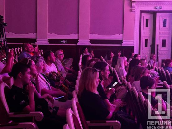 25 років співучої історії: криворізька зразково-естрадна студія «Ля-Ля-Фа» відзначає ювілей6