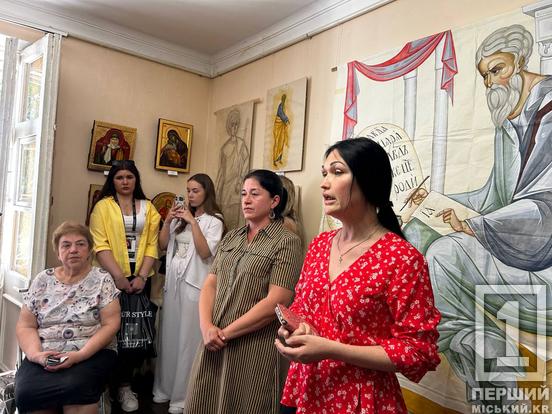 У Кривому Розі відкрили виставку сакральних творів кисті Ольги Марченко4