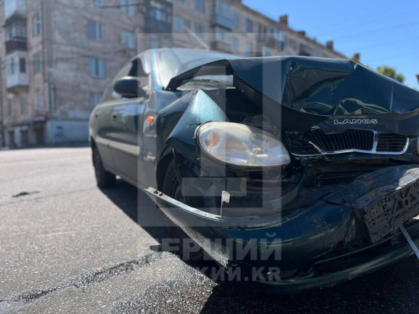 ДТП на вулиці Колачевського: два водії отримали травми1