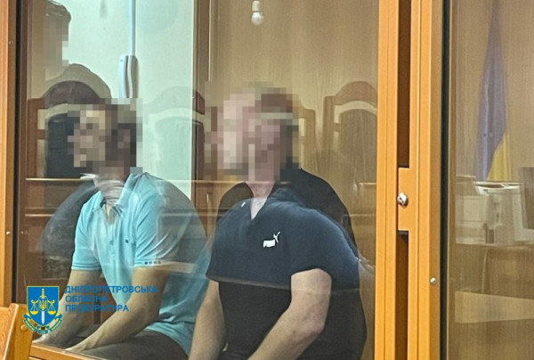 На Дніпропетроащині прокурори відстояли в апеляції запобіжні заходи підозрюваним у викраденні майже 1,5 млн грн з рахунків загиблих військових 0