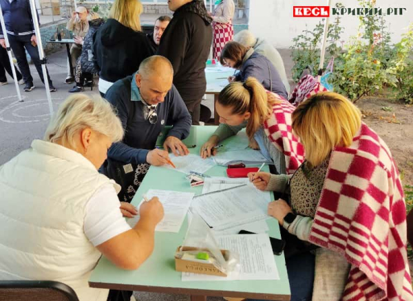 Заяви про компенсацію пишуть постраждалі від ракетного удару по Кривому Рогу