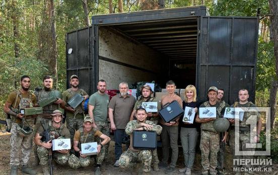 Автівки, дрони, тепловізори, ноутбуки і не тільки: що отримали захисники від Ради оборони Кривого Рогу за вересень, великий звіт