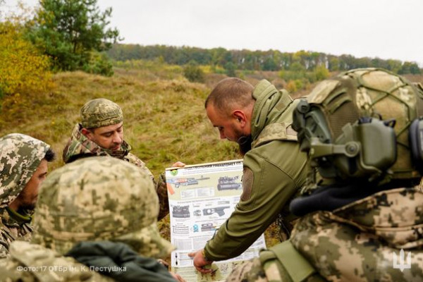 Військовослужбовці криворізької танкової продовжують вдосконалювати свої навички на полігоні0