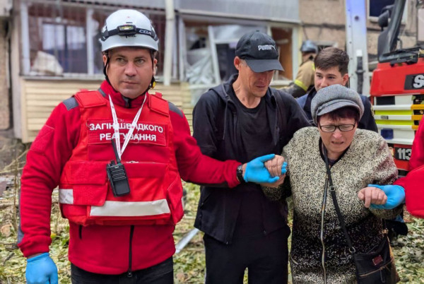 Внаслідок ранкової атаки ворожих безпілотників на Кривий Ріг постраждало двоє людей2