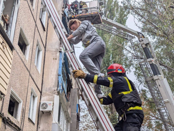 Внаслідок ранкової атаки ворожих безпілотників на Кривий Ріг постраждало двоє людей1