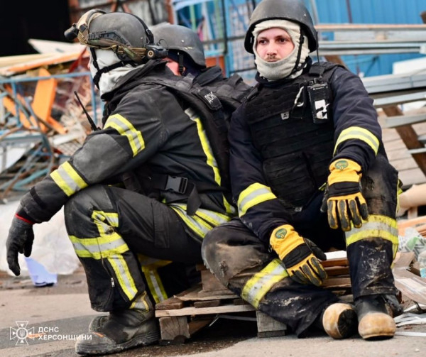 Вночі ворог  атакував авіаударами Запоріжжя та Херсон6