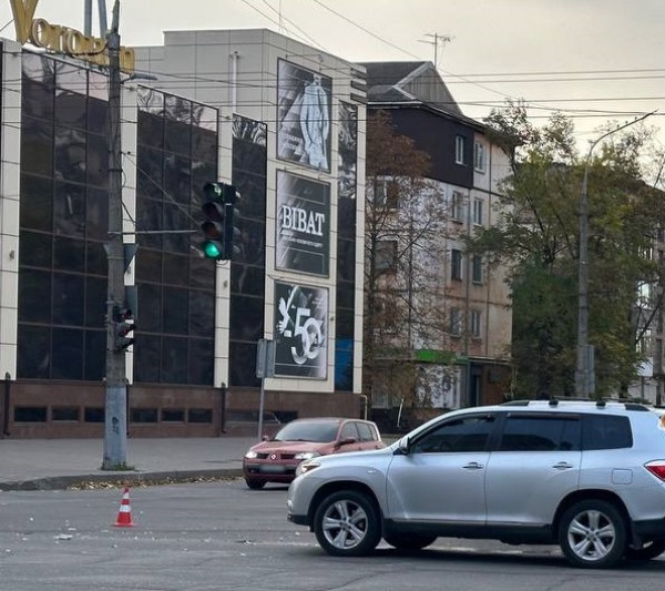 На перехресті Університетського проспекту та вулиці Васякіна сталася ДТП1