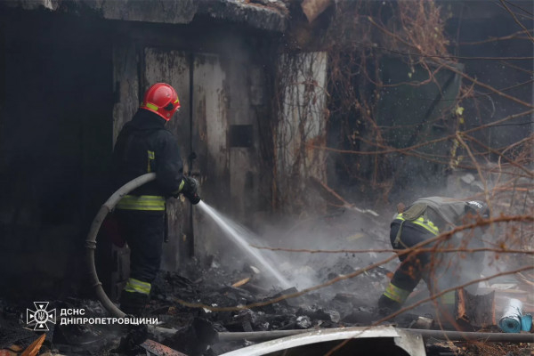 Наслідки ракетної атаки на Дніпро: фото від ДСНС2