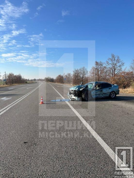 Обидва водії отримали ушкодження: на перехресті доріг, що ведуть до Софіївки та Девладового ГАЗель врізалася в ВМW5