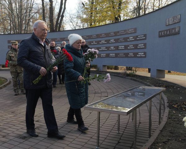 О.Вілкул: 1000 днів війни - це 1000 днів спільної Боротьби, Незламності, Віри у наш народ та нашу силу5