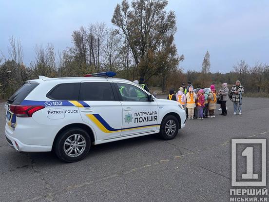 Підсвіти себе, збережи життя: у Кривому Розі пройшла акція-нагадування для пішоходів та водіїв3