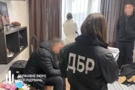 У Кривому Розі поліцейський викрав сотні тисяч гривень у пенсіонерів