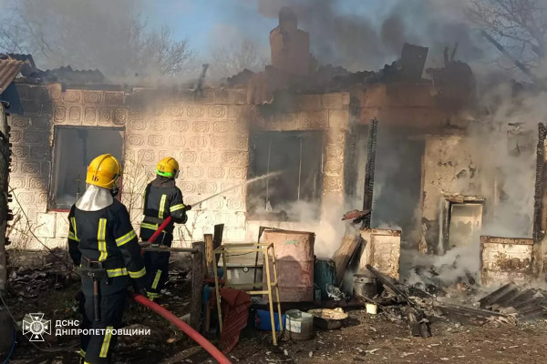 У Криворізькому районі  згорів дачний будиночок1