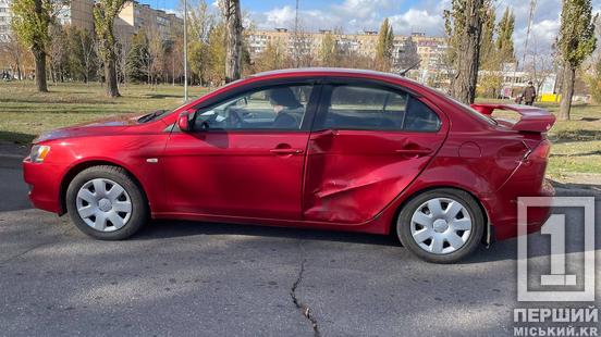 З висоти не помітив легковика: на «Вечірньому» фура в'їхала у Mitsubishi1