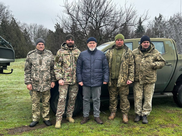 Кривий Ріг продовжує допомагати військовим: чергова велика партія обладнання передана на фронт9