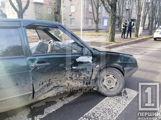 Обом автівкам добряче дісталося: на Соцмісті зіштовхнулися Chery та Лада3