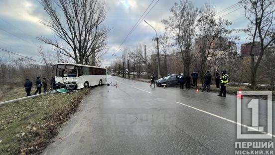 Одразу дві ДТП у Покровському районі Кривого Рогу: загинув один із водіїв2