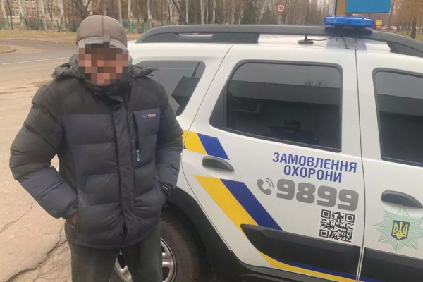 У Кривому Розі чоловік надав поліцейським фальшивий військовий квиток0