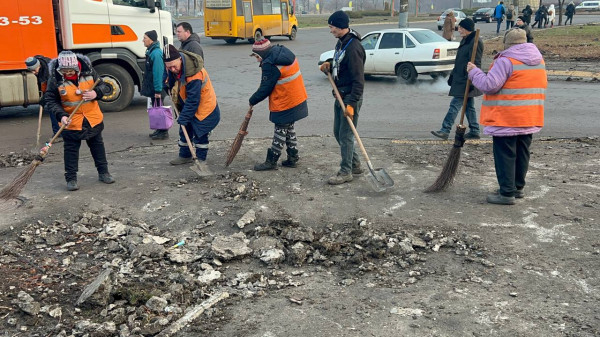 У Кривому Розі продовжується ліквідація наслідків учорашнього ракетного удару2