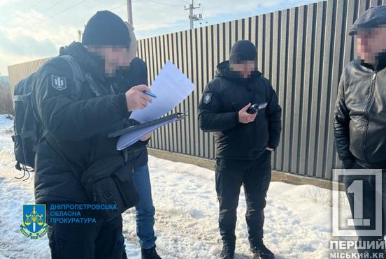 Будували дачу керівнику та отримували зарплатню: на Дніпропетровщині судитимуть 7 поліцейських2