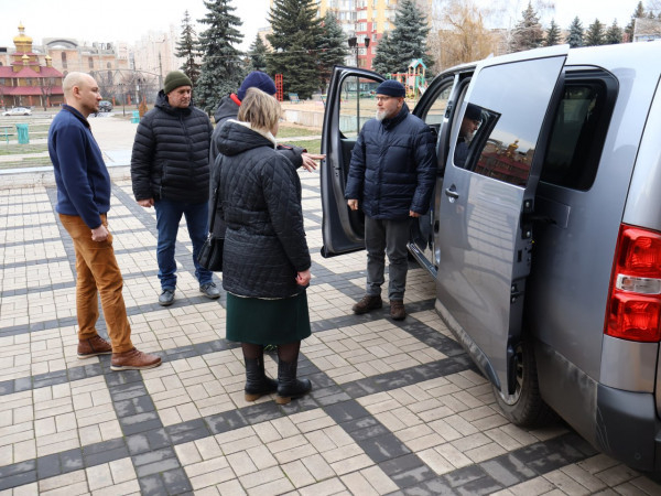 О. Вілкул: Зараз як ніколи важливо, щоб усі діти відчували родинне тепло. Важлива доля кожної дитини. Для цього реалізуємо у місті один з найбільших в Україні проєктів підтримки сімейних форм виховання2