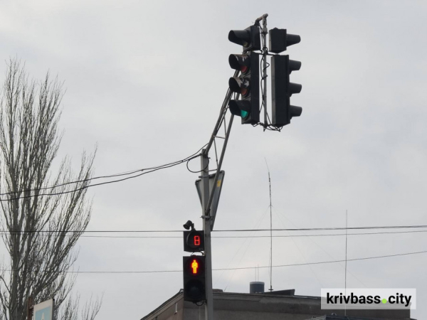 Безперебійне живлення: у Кривому Розі встановлюють нові світлофори на випадок блекаутів1