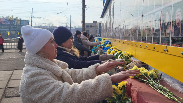 Криворіжці вшанували пам`ять Героїв Небесної Сотні2