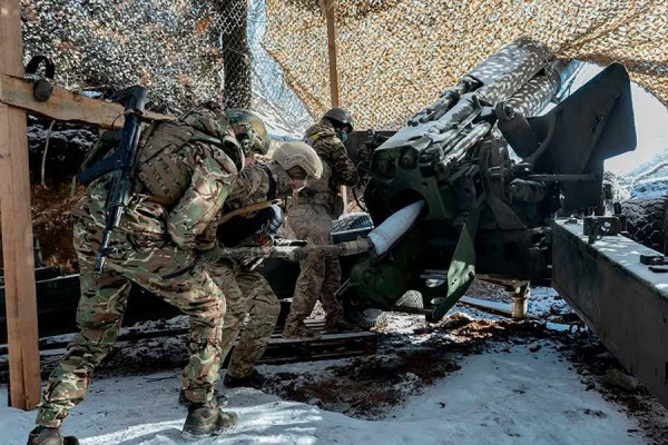 Російські окупанти втратили впродовж доби 1060 військовослужбовців та 54 артилерійські системи0