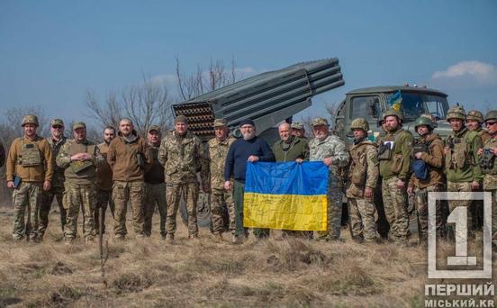 Саме так почався для українців ранок 24 лютого 2022 року. У наші домівки вдерся підступний ворог. І ми відчули на собі що означає це страшне слово- Війна2