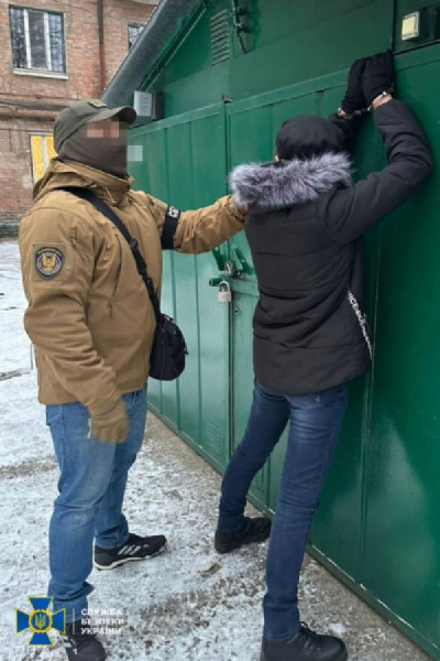 СБУ затримала агентурну групу ворожих спецслужб, яка на замовлення рф намагалася підірвати у Дніпрі ветерана-правоохоронця0