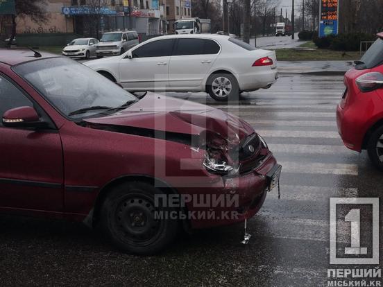 Одразу дві ДТП у Центрально-Міському районі: таксі зіткнулося з Tesla, а «Жигулі» - з Daewoo7