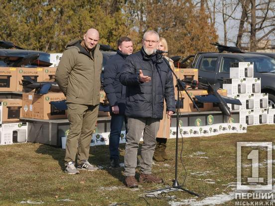 Підсилення пікапами, дронами та не тільки: Рада оборони Кривого Рогу закрила запити Героїв на понад 32 млн грн4