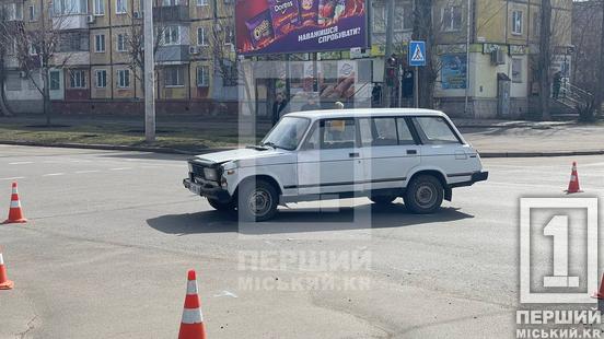 Спроба «проскочити» обернулася вм'ятинами: на перехресті вул. Віталія Матусевича та Степана Бандери – ДТП із Toyota й ВАЗом1