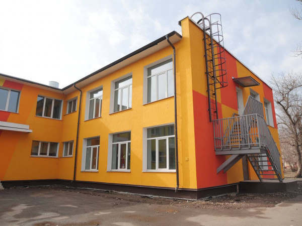 У Кривому Розі реалізується проєкт термомодернізації освітніх закладів у співпраці з Європейським банком реконструкції та розвитку – це 36 гімназій, ліцеїв та дитячих садків2