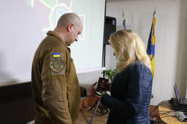 У Кривому Розі родинам полеглих Захисників вручили державні нагороди - фото 21-ої окремої бригади НГУ