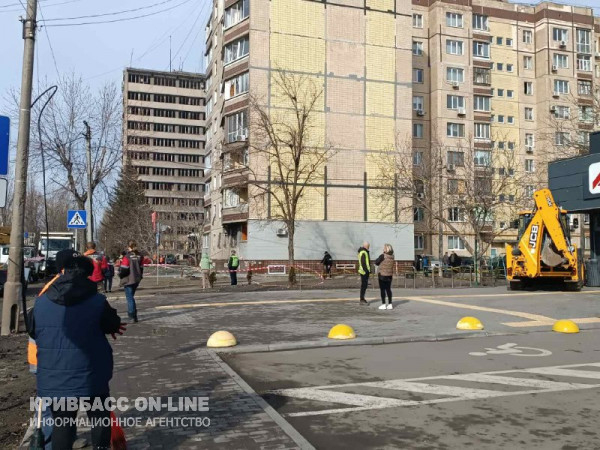 У Кривому Розі вже 14 постраждалих внаслідок ранкового  удару ворожимии ракетами3