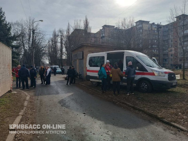 У Кривому Розі вже 14 постраждалих внаслідок ранкового  удару ворожимии ракетами4