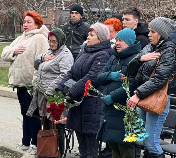 Вічна шана і пам'ять: у Кривому Розі встановили меморіальні дошки полеглим Захисникам3