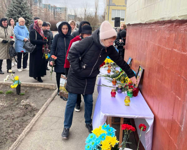 Вічна шана і пам'ять: у Кривому Розі встановили меморіальні дошки полеглим Захисникам2