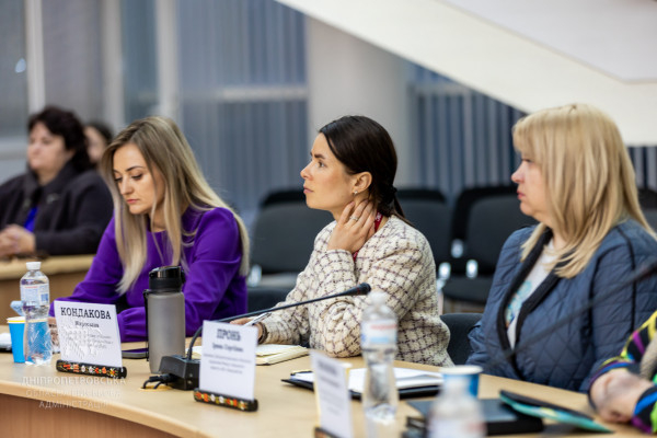 Доступні ЦНАП, комфортні маршрути містом, заняття спортом та розвиток кар’єри: в області представили проєкти з безбар’єрності3