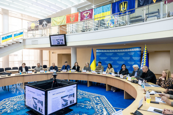 Доступні ЦНАП, комфортні маршрути містом, заняття спортом та розвиток кар’єри: в області представили проєкти з безбар’єрності2