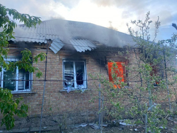 Протягом дня російські окупанти били по Нікопольщині FPV-дронами: постраждали четверо людей0