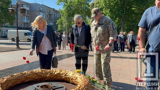 80 років пам'яті: у Кривому Розі вшанували полеглих та ветеранів Другої світової війни7