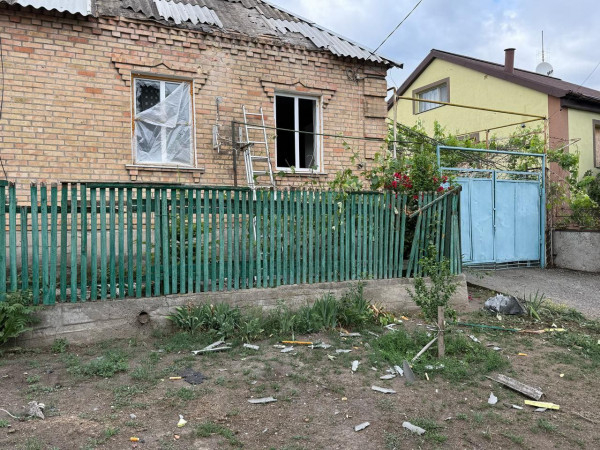 Дніпропетровщина знову під ворожим обстрілом, постраждала літня жінка2