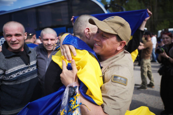 Додому з полону повернулися 30 захисників з Дніпропетровщини2