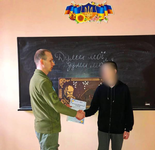 Юнак з Криворізької установи виконання покарань здобув ІІ місце у Всеукраїнському конкурсі, присвяченому Тарасу Шевченку1