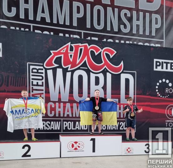 Юні, але вже вправні бійці: шестеро криворізьких спортсменів підкорили світові першості5
